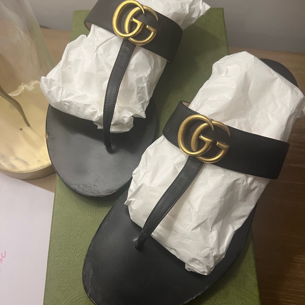 Gg Marmot thong leather sandals